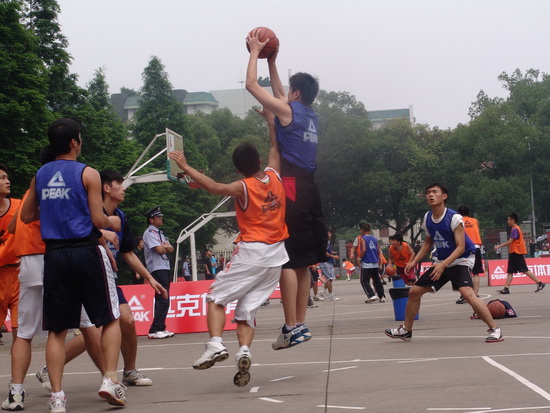 现问题